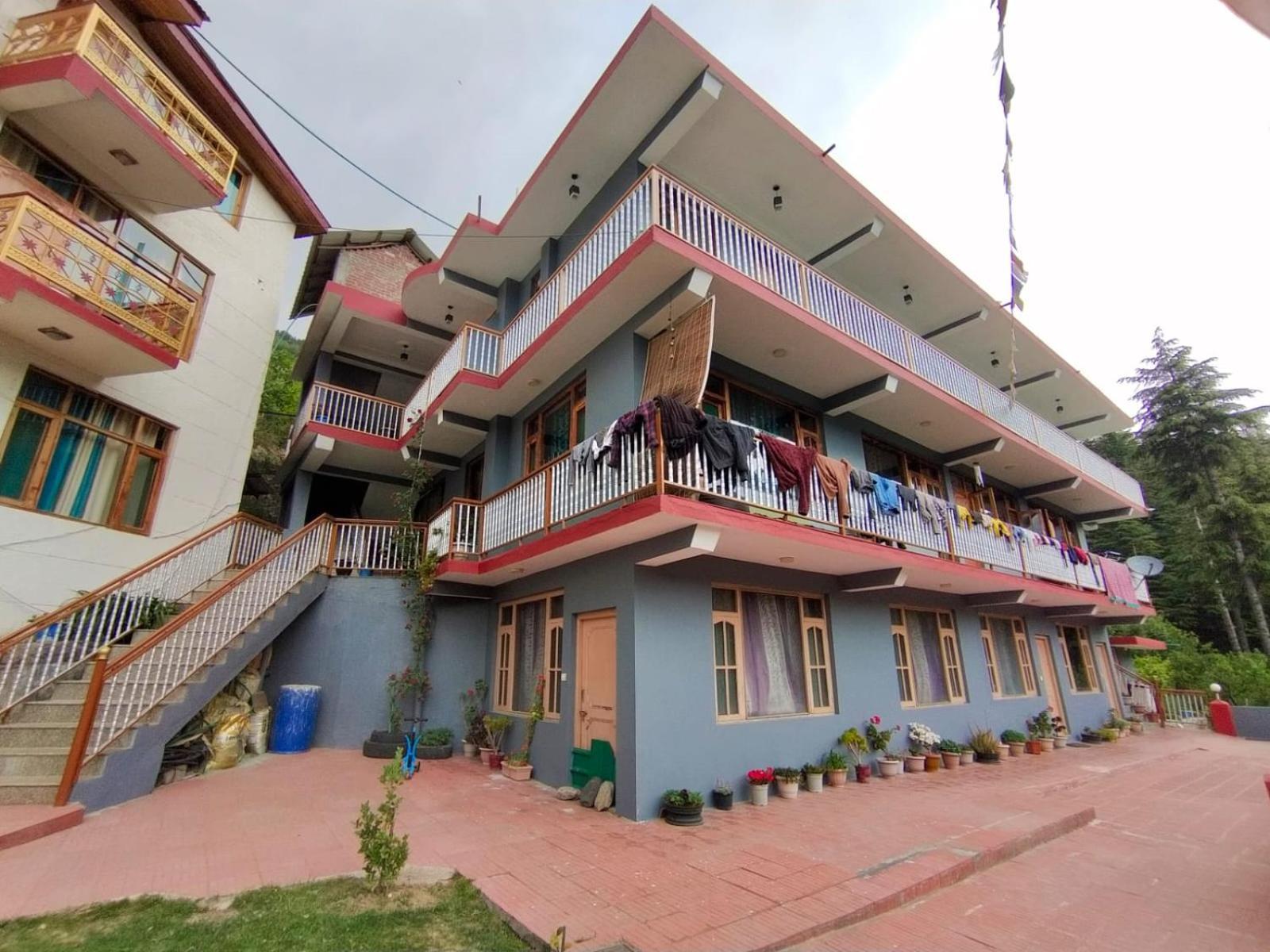 Trpotels Kanyal Road At Hotel