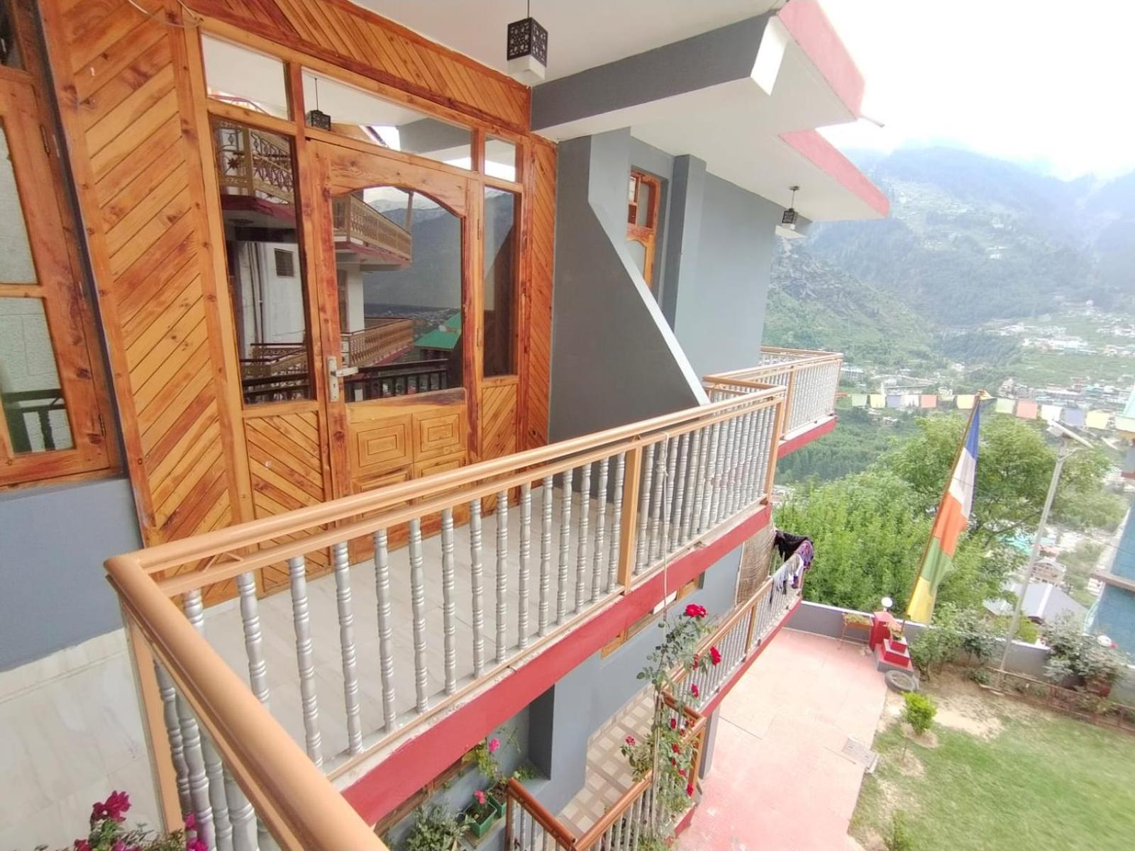 Trpotels Kanyal Road At 3* Manali (Himachal Pradesh)